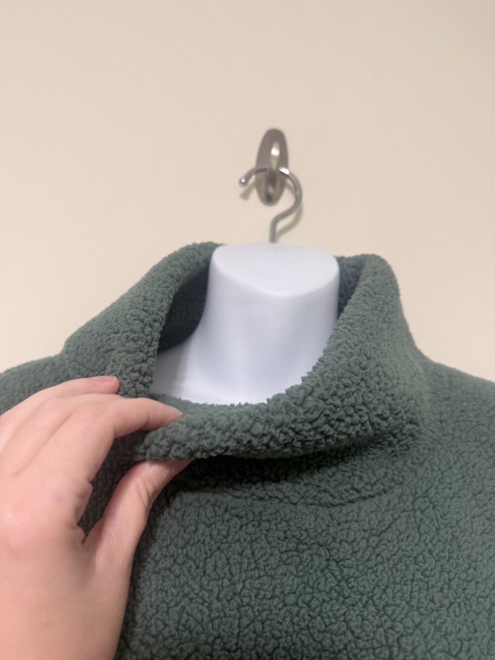 Sage Green Sherpa Teddy Fleece Cowl Neck Pullover Size L - Picture 8 of 8